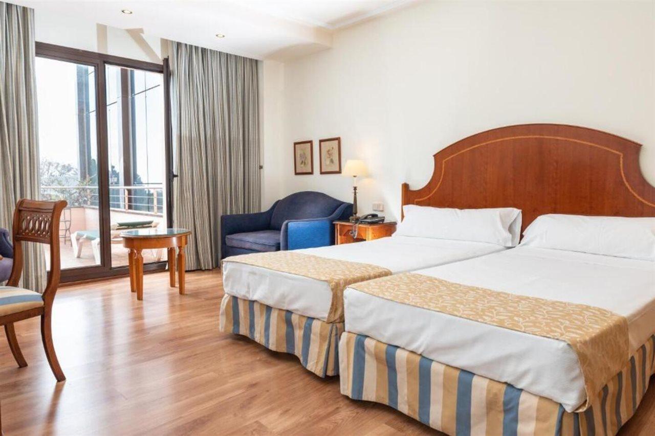 Hotel Termes Montbrio & 4*