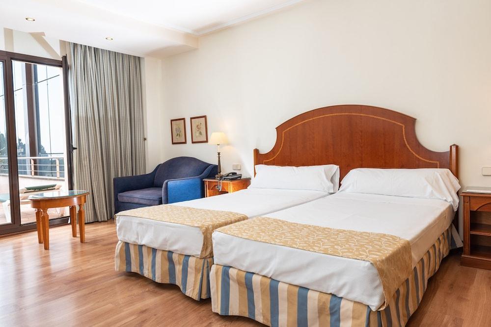 Termes Montbrio & 4*